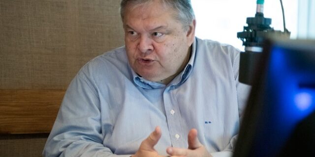 Βενιζέλος: Ο μεσαίος χώρος θα μπορούσε να παίξει καθοριστικό ρόλο