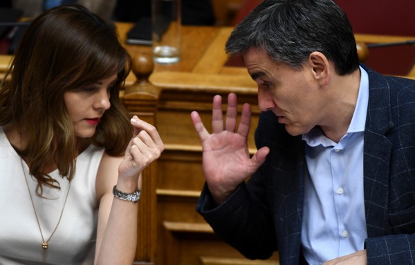 Βαρύ κλίμα στους βουλευτές του ΣΥΡΙΖΑ για τα προαπαιτούμενα
