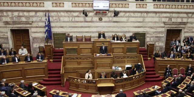 Μνημόσυνο για Κωνσταντίνο Μητσοτάκη με αιχμές για το σήμερα