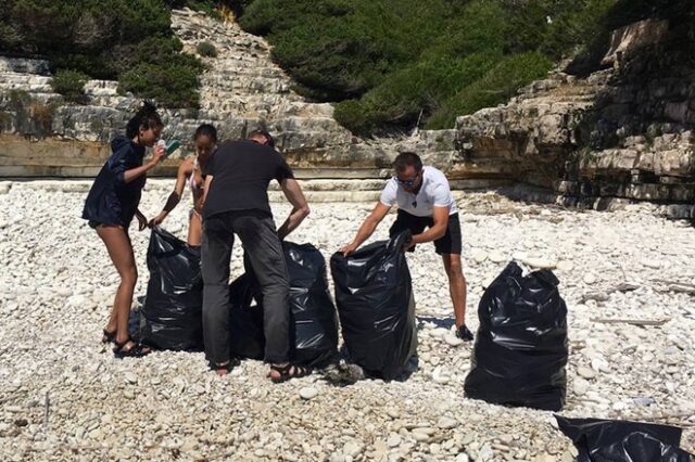 Ο Γουίλ Σμιθ και η οικογένειά του καθάρισαν παραλίες στους Αντίπαξους