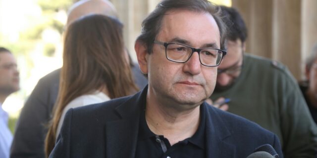 Χρήστος Μαντάς στο Ραδιόφωνο 24/7: Ζούμε έναν πόλεμο με οικονομικά κριτήρια