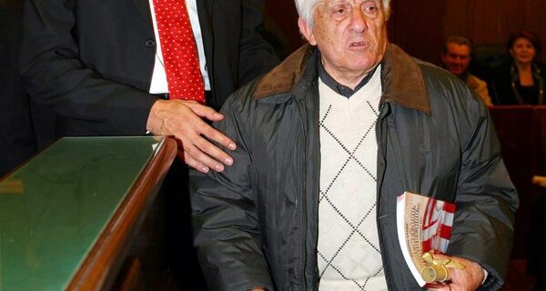 Πέθανε σε ηλικία 90 ετών ο Θανάσης Μπέμπης