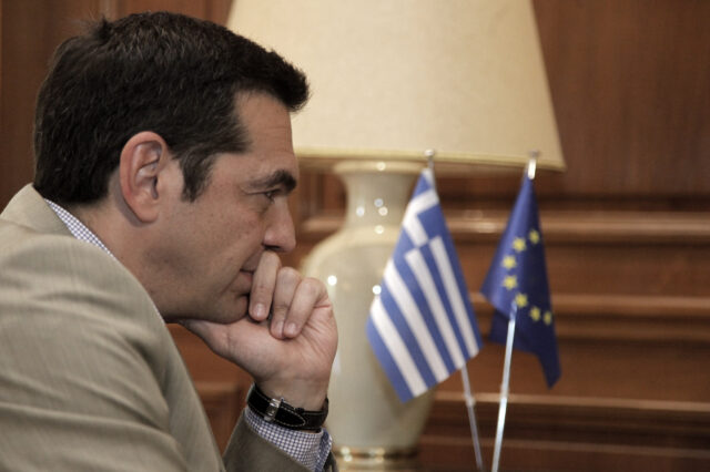 Τα γενέθλια Τσίπρα διχάζουν ΣΥΡΙΖΑ και ΝΔ