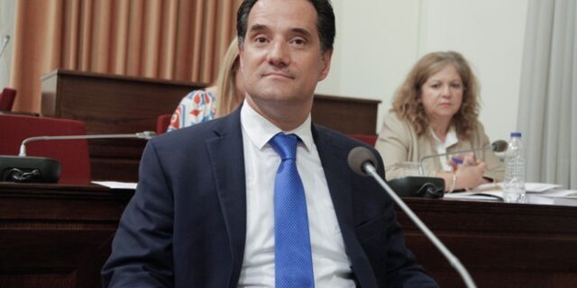 Ο Άδωνης είμαι εγώ!