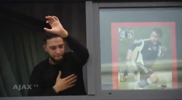 #StayStrongAppie: Οπαδοί ενωμένοι στο σπίτι του Αμπντελάκ Νούρι