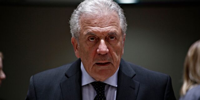 Αβραμόπουλος: Εφικτή η μετεγκατάσταση προσφύγων από Ελλάδα – Ιταλία μέχρι τον Σεπτέμβριο