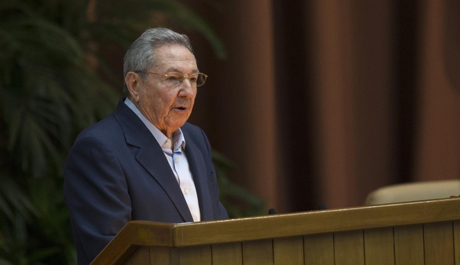 Ο Ραούλ Κάστρο επιτίθεται στον Τραμπ για την πολιτική του έναντι της Κούβας