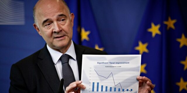 Μοσκοβισί: Θετικό σήμα η συμφωνία του ΔΝΤ για την Ελλάδα