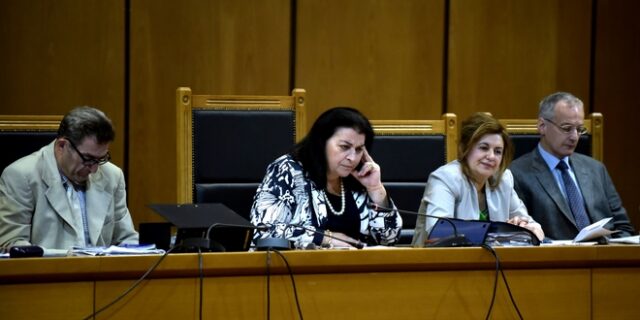 Δίκη Χρυσής Αυγής: ‘Είναι οργάνωση με βασικό μήνυμα τη βία’