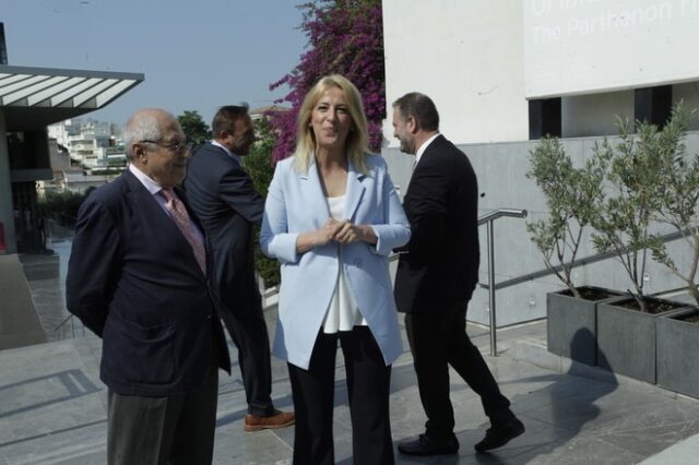 Δούρου: Να μάθουμε την αξία του Αττικού Αμπελώνα
