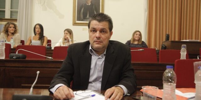 ‘Προσυνεννοημένο’ χαρακτηρίζει η ΝΔ μάρτυρα που κατήγγειλε παρέμβαση Σαμαρά στο Ντυνάν
