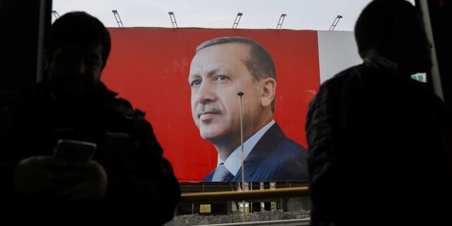 Κρυμμένος εκτυπωτής γέμισε τους δρόμους με φυλλάδια κατά του Ερντογάν
