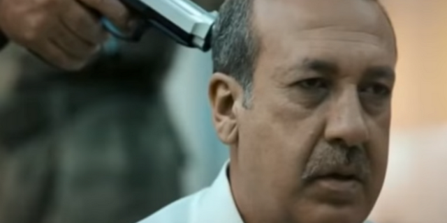 Το πιστόλι στον κρόταφο του Ερντογάν, έστειλε τον παραγωγό φυλακή