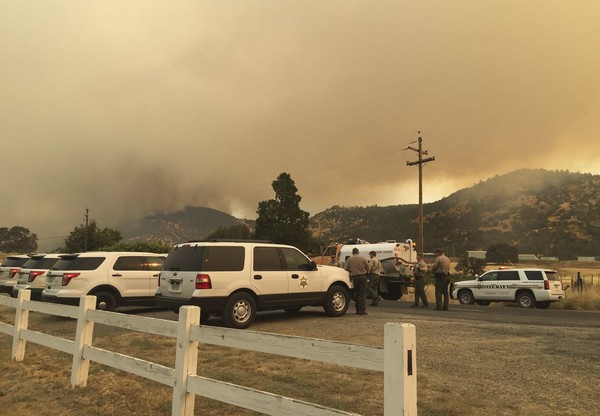Καλιφόρνια: Εκκενώθηκε μικρή πόλη λόγω δασικής πυρκαγιάς