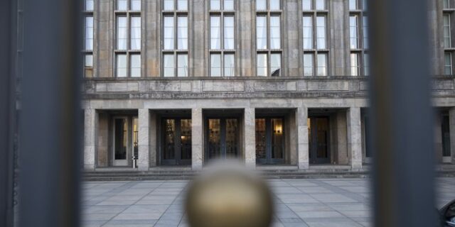 Εκπρόσωπος Σόιμπλε: Καλές οι αγορές, καλύτερη η 3η αξιολόγηση