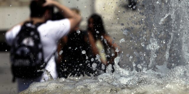 Καύσωνας: Η ημέρα που το θερμόμετρο έδειξε 48 βαθμούς στην Αθήνα – Ένα αμφισβητήσιμο ρεκόρ