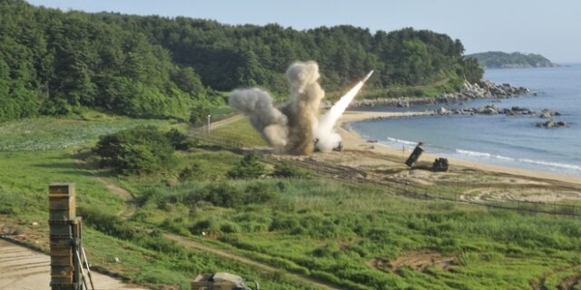 Ο ICBM του Κιμ έχει εμβέλεια μέχρι την Αλάσκα. Απάντησε με βλήματα ο Τραμπ