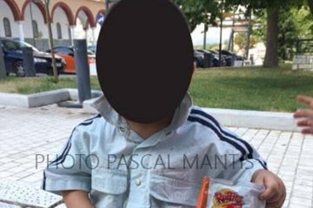 Εγκατέλειψαν αγοράκι 1,5 έτους σε εκκλησία στη Λάρισα