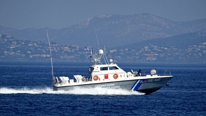 Χαλκιδική: Γυναίκα δύτης ανασύρθηκε νεκρή. Σε θάλαμο αποσυμπίεσης ο σύζυγός της