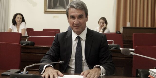 Λοβέρδος: ‘Το Ντυνάν μου ζήτησε να φέρω την τροπολογία για την πώλησή του’