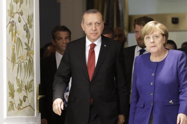 Η Γερμανία σταματάει να στέλνει όπλα στην Τουρκία