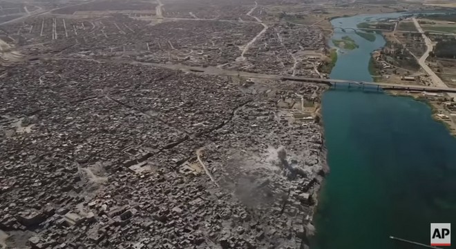 Drone: Η διαλυμένη Μοσούλη από ψηλά. Επίσημα νεκρός ο ηγέτης του ISIS