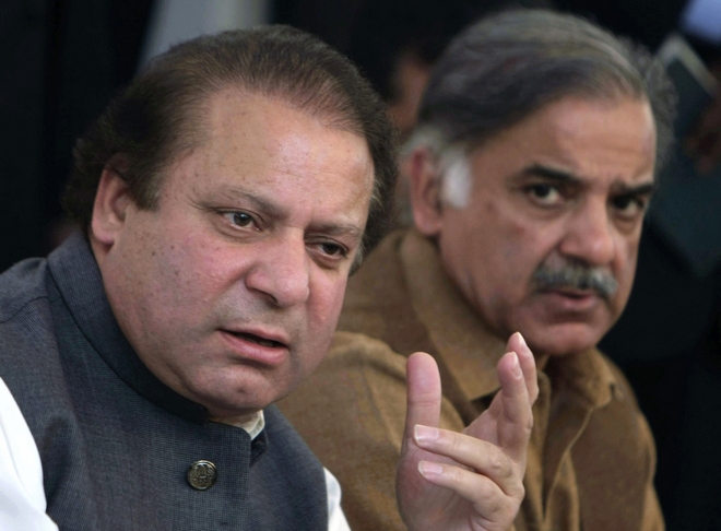 Ο αποπεμφθείς πρωθυπουργός του Πακιστάν επέλεξε για διάδοχο τον αδελφό του