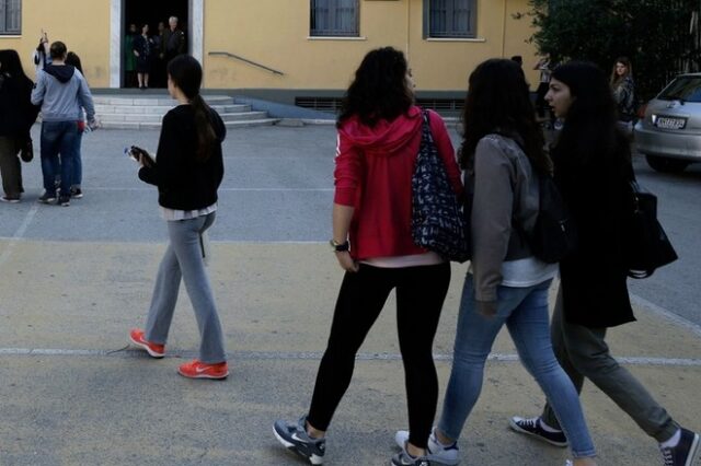 Πανελλήνιες 2017: Αναρτώνται οι βαθμολογίες των μαθητών Χίου και Λέσβου