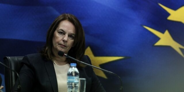 Παπανάτσιου: ‘Μείωση του προστίμου για τα ανασφάλιστα οχήματα, ανάλογα με τον κυβισμό τους’