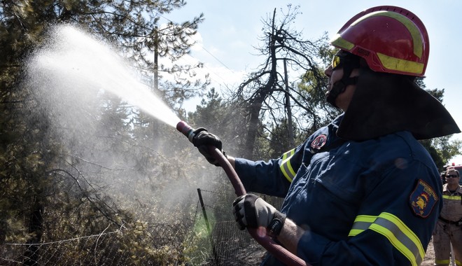 Δεύτερη εστία πυρκαγιάς στο Πικέρμι κινεί υποψίες για εμπρησμό