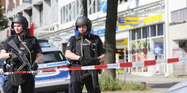 Επίθεση με μαχαίρι στο Αμβούργο. Ένας νεκρός και έξι τραυματίες