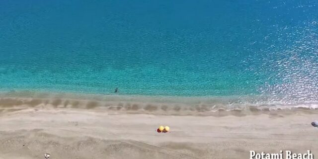Ένας διάφανος παράδεισος τρεις ώρες από την Αθήνα