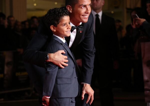Ο Cristiano Ronaldo νιώθει ευλογημένος και δημοσιεύει φωτογραφία με τα παιδιά του