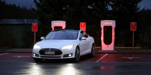 Η Tesla θα χτίσει τη μεγαλύτερη μπαταρία του κόσμου στην Αυστραλία!