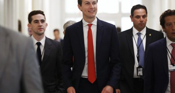 Ο γαμπρός του Τραμπ αρνείται ότι συνεργάστηκε με τη Ρωσία