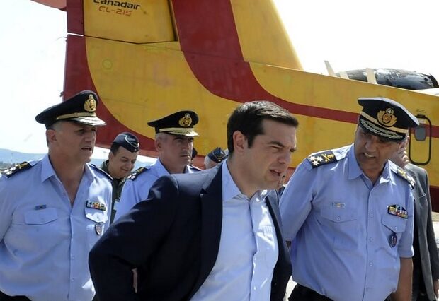 Πλήρη κινητοποίηση για τις πυρκαγιές ζητά ο πρωθυπουργός
