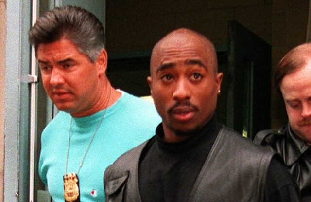 Ο Tupac χώρισε τη Madonna με ένα γράμμα μέσα από τη φυλακή