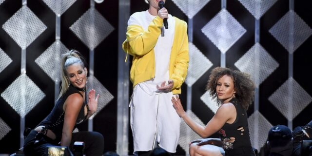 ‘Πόρτα’ της Κίνας στον ‘κακό’ Justin Bieber