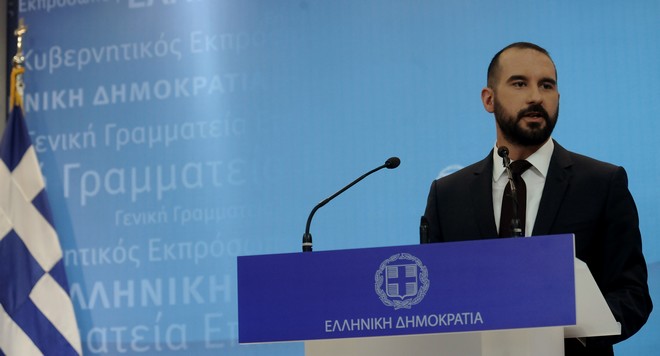 Τζανακόπουλος: Εντός 30 ημερών η απορρύπανση της θάλασσας