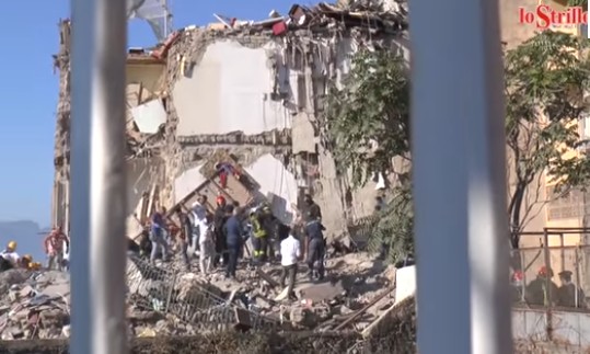 Νάπολη: Τουλάχιστον δύο νεκροί από κατάρρευση κτιρίου