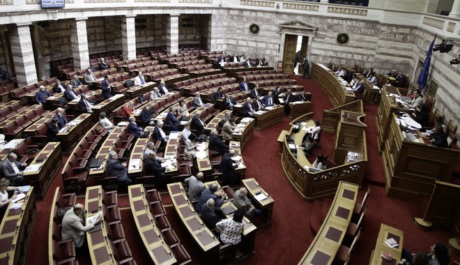 Η Βουλή θα διαθέσει ένα εκατ. ευρώ για τους πληγέντες στη Δυτική Αττική