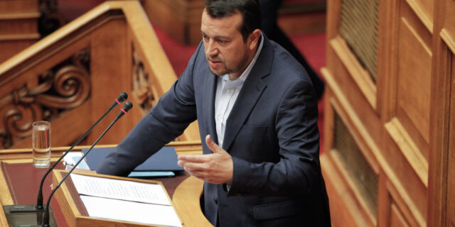 Παππάς για πλατφόρμα διαφήμισης: Τομή που χτυπά το τρίγωνο διαπλοκής