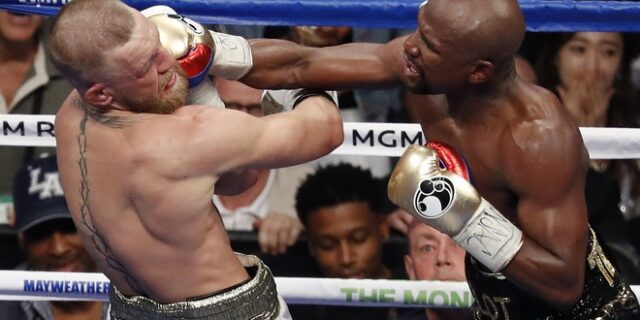 Ο Mayweather διέλυσε τον McGregor κι έγινε ο πυγμάχος του 1 δισ. δολαρίων