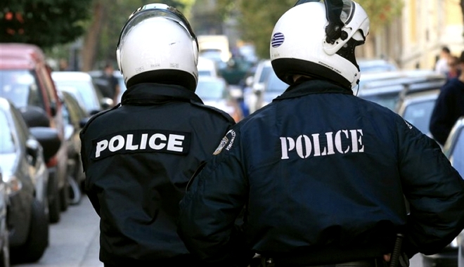 Ελληνικό: Ληστές χτύπησαν υπερήλικη και τη γυναίκα που την φρόντιζε