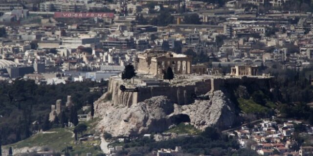 Ανακάμπτει τουριστικά η Αθήνα