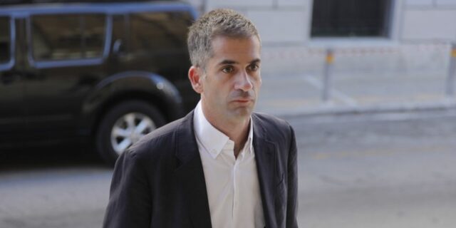 Επίθεση σαμαρικών τρολ στο Μπακογιάννη και η αξιοπρεπής απάντηση του