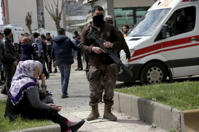 Τουρκία: Τουλάχιστον 12 τραυματίες από βομβιστική επίθεση στην Μερσίνη