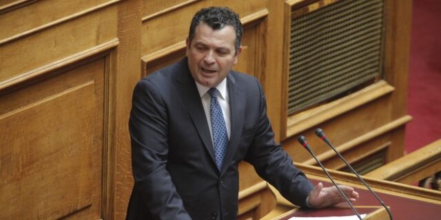 Χρ.Μπουκώρος: Η ανεργία δεν μειώνεται κάνοντας τους 8ωρους, 4ωρους