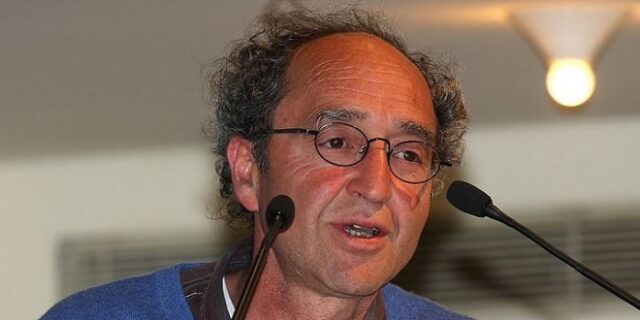 Συνελήφθη στην Ισπανία ο συγγραφέας Ντογάν Ακανλί