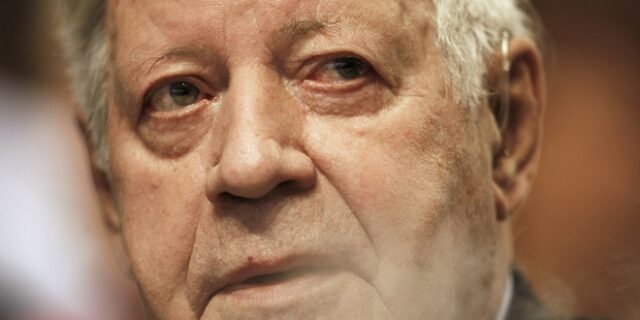 Το άγνωστο σχέδιο απαγωγής του Χέλμουτ Σμιτ από τη RAF